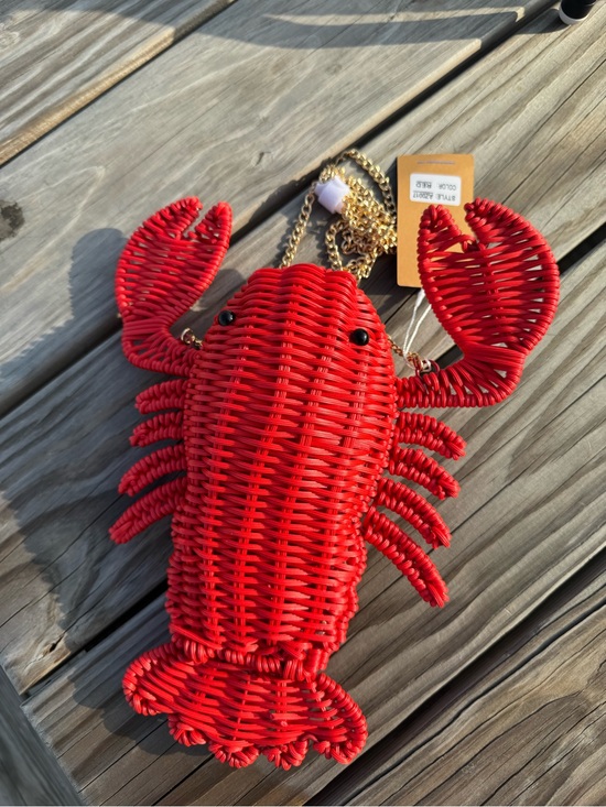 Tommy Bahama Handbags - Tommy Bahama Red Lobster-Shaped Woven Purse NWT